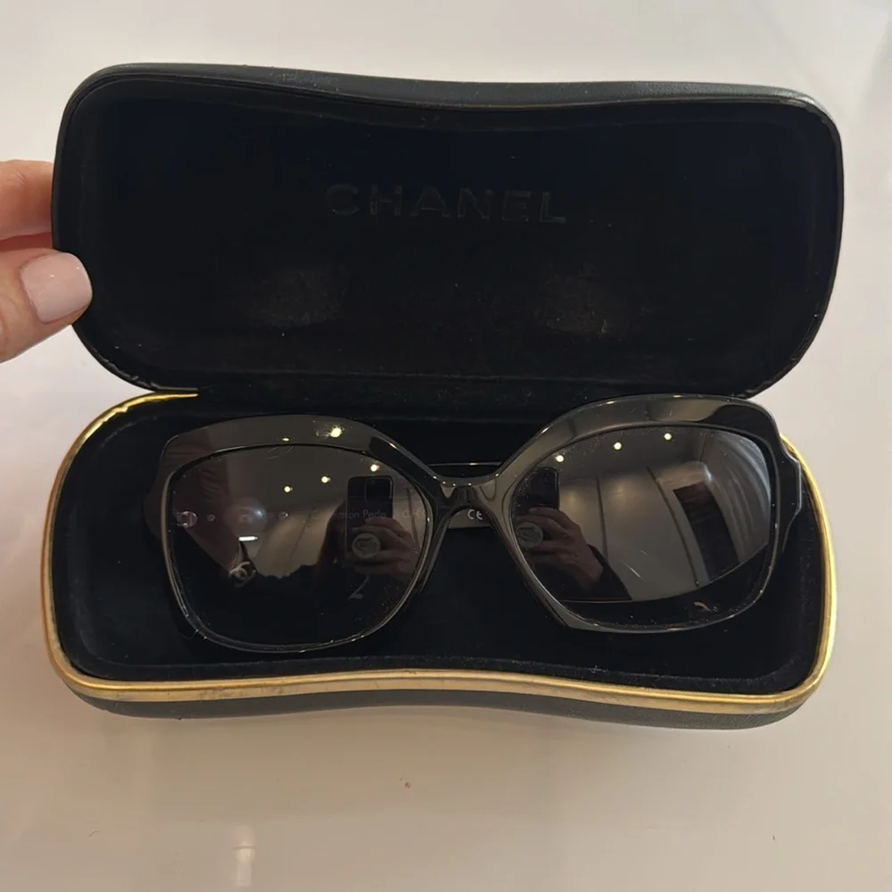 Chanel Pearl Collection Sunglasses 5132-H Black - Picture 4 of 9